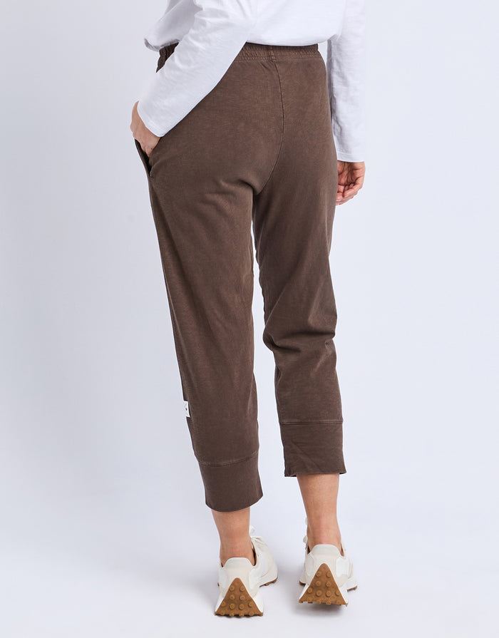 elm-3-4-brunch-pant-coffee-womens-clothing