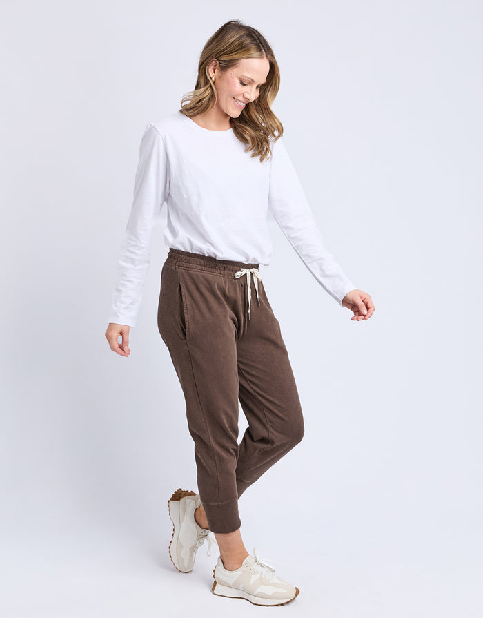 elm-3-4-brunch-pant-coffee-womens-clothing