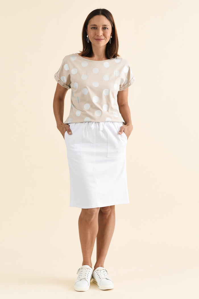 Abigail White Drawstring Skirt,brunette model,Full Outfit,alt text|model:Cara
