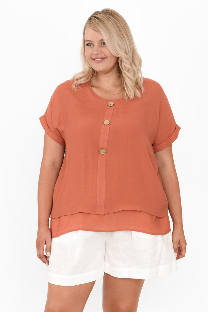 Abilene Rust Button Top,Blonde model,alt text|model:Shandre