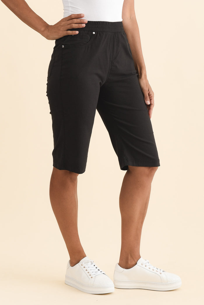 Air-Lite Black Stretch Pocket Shorts,Brunette model,alt text|model:Cara