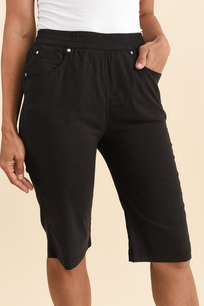 Air-Lite Black Stretch Pocket Shorts,Brunette model,alt text|model:Cara