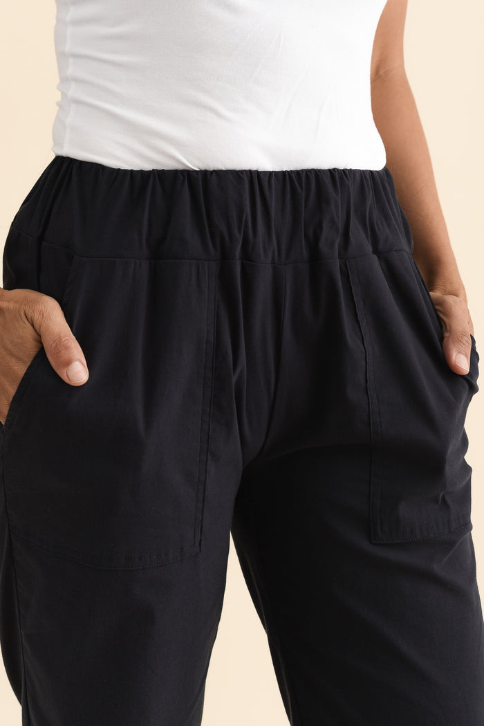 Air-Lite Navy Stretch Pocket Pants,Brunette model,alt text|model:Cara