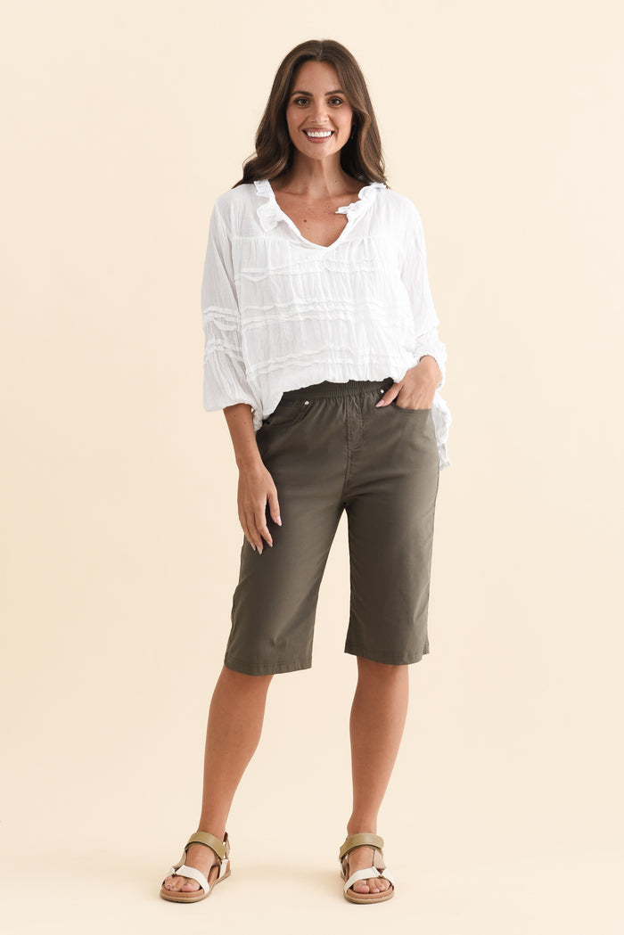 Air-Lite Olive Stretch Pocket Shorts,Brunette model,alt text|model:MJ