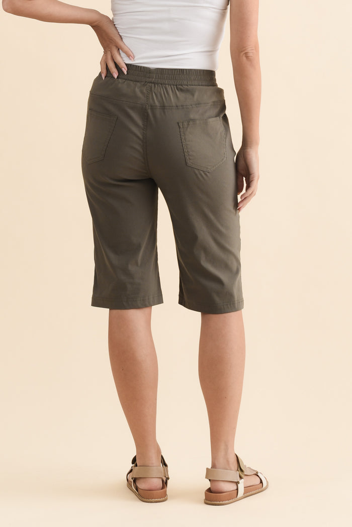 Air-Lite Olive Stretch Pocket Shorts,Brunette model,alt text|model:MJ