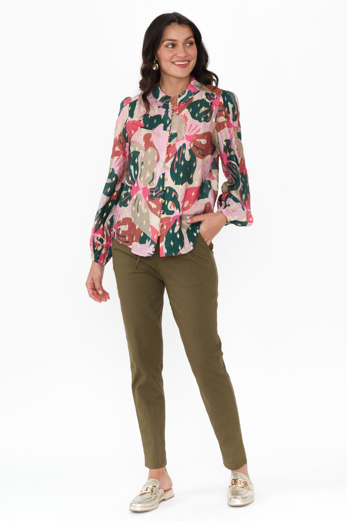 Alaina Pink Floral Button Blouse,Brunette model,alt text|model:Brontie