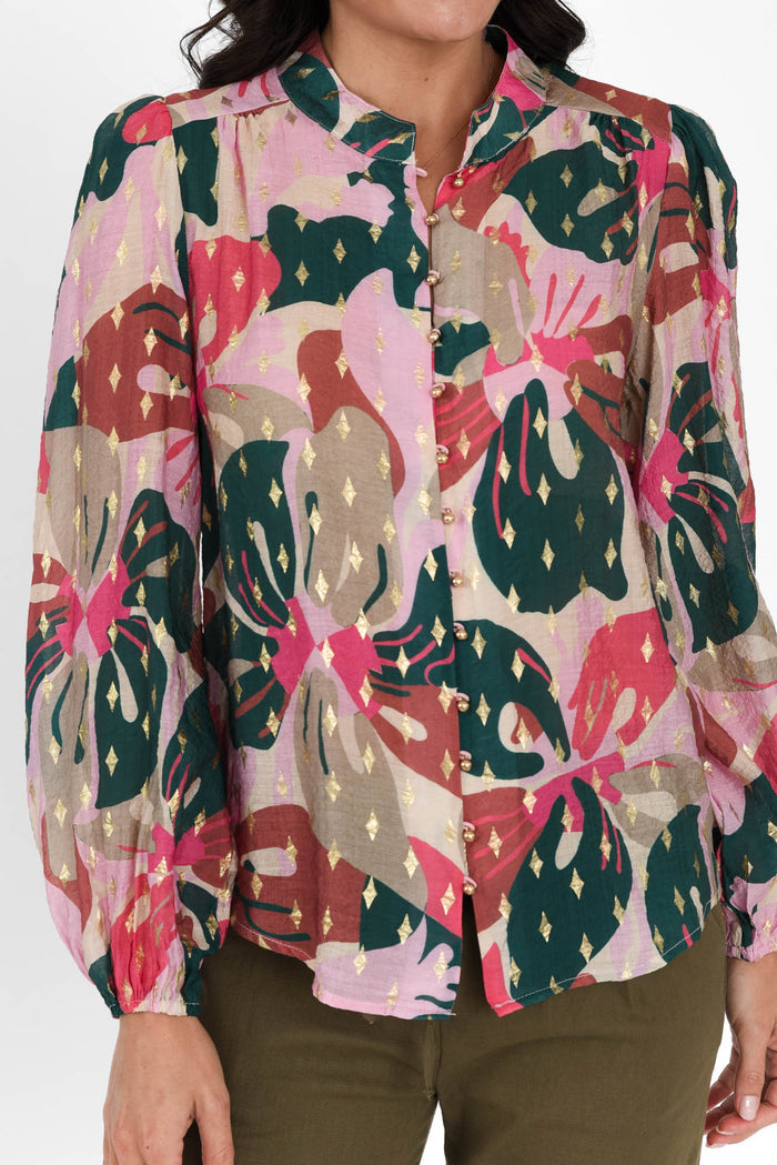 Alaina Pink Floral Button Blouse,Brunette model,alt text|model:Brontie