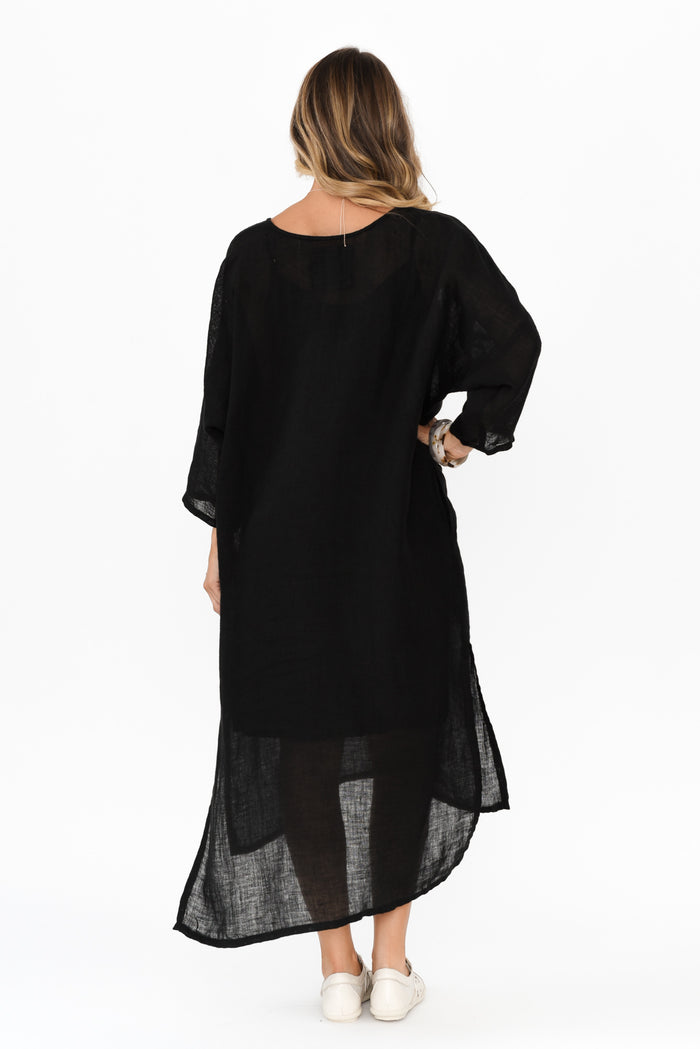Analia Black Linen Kaftan,Blonde model,alt text|model:Mollie