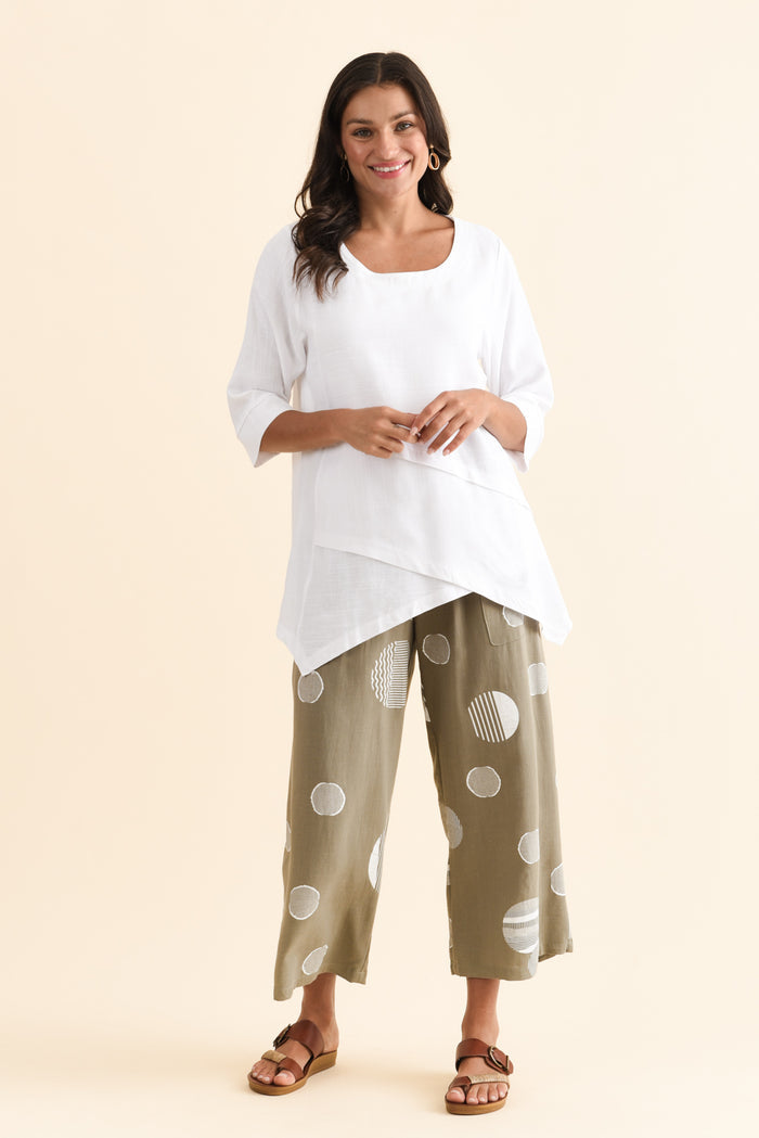 Minnelli Olive Spot Linen Cotton Pants,Brunette model,alt text|model:Brontie