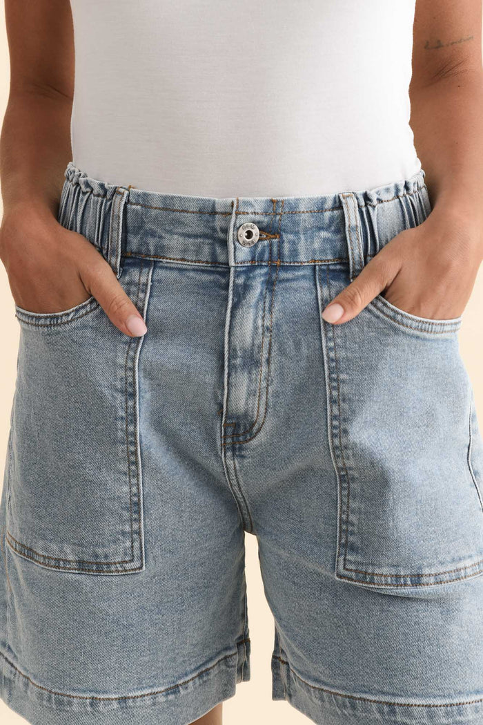 Atlas Light Blue Denim Stretch Shorts,Brunette model,alt text|model:Brontie