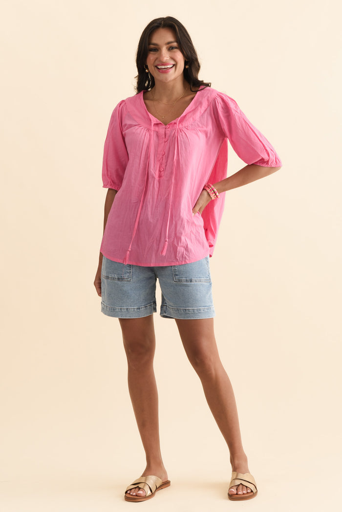 Claris Bright Pink Crinkle Cotton Top,Brunette model,alt text|model:Brontie