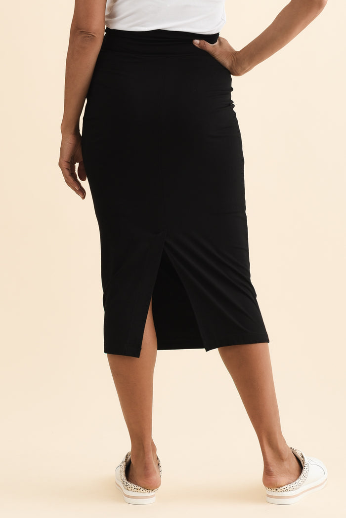 Black Bamboo Maxi Tube Skirt,Brunette model,alt text|model:Cara