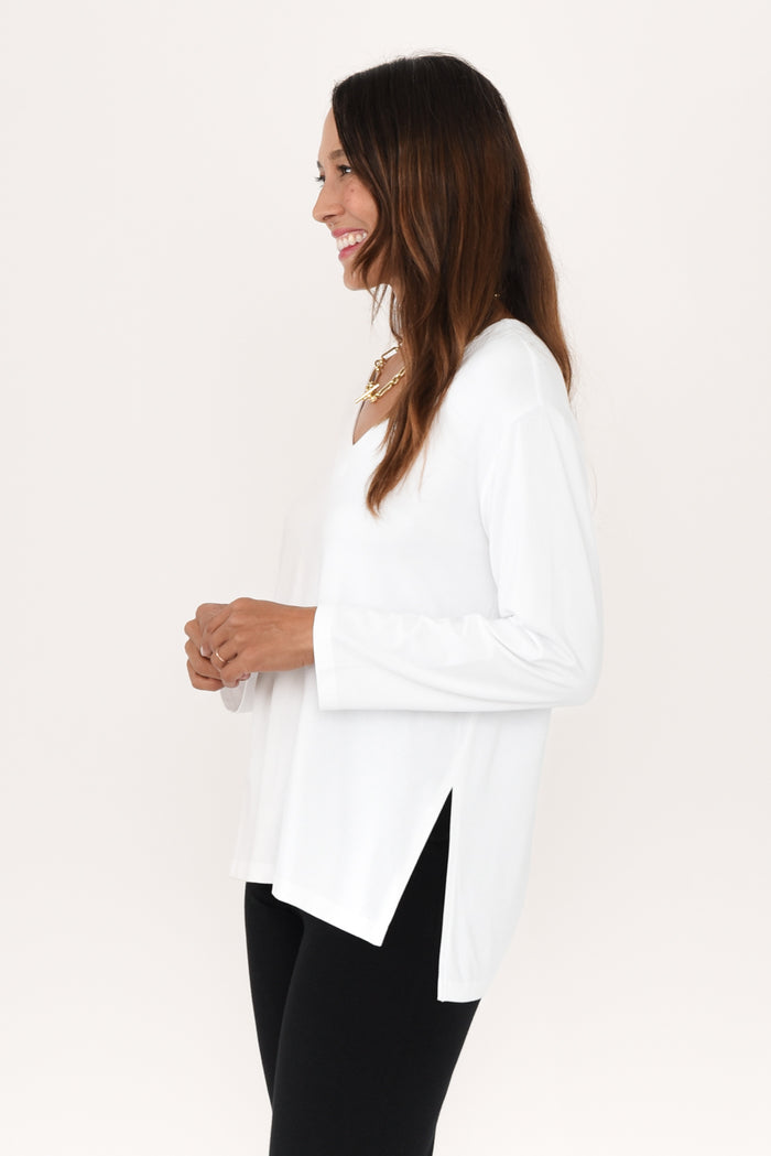 Braxton White Bamboo Long Sleeve Top,Brunette model,alt text|model:Cara