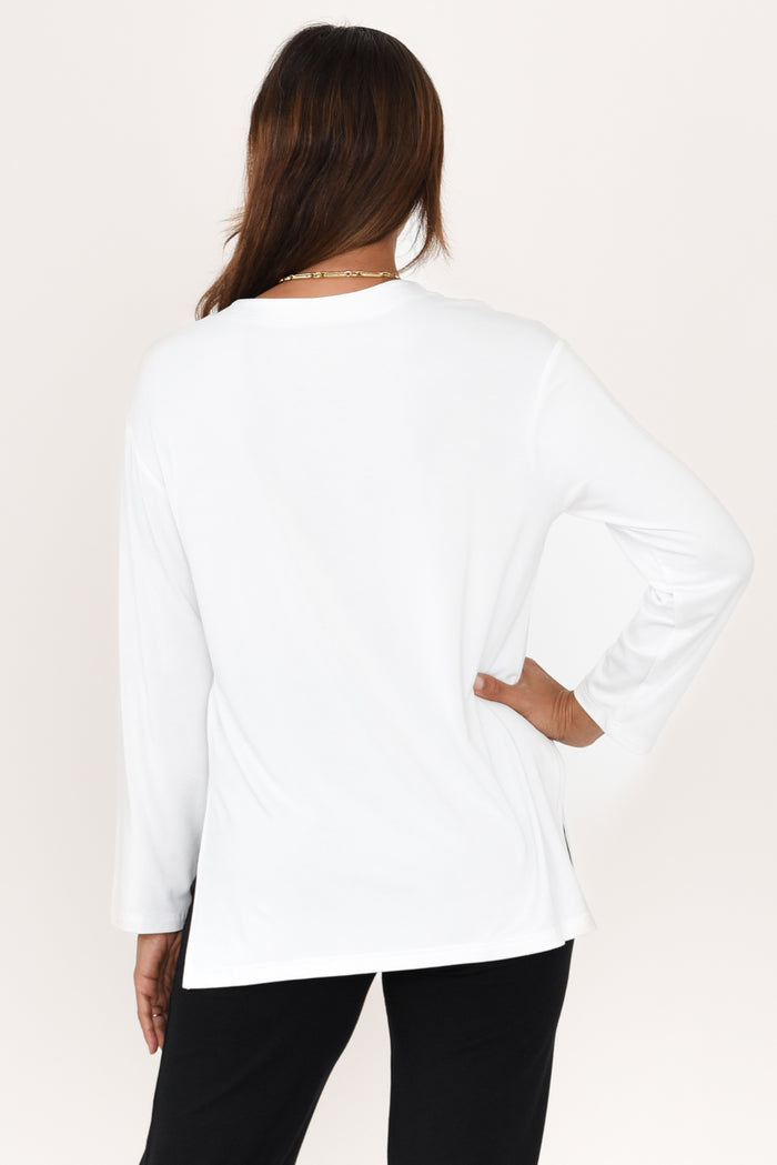 Braxton White Bamboo Long Sleeve Top,Brunette model,alt text|model:Cara