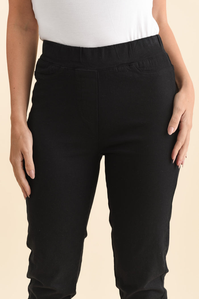 Callie Black Cotton 7/8 Stretch Pants,Brunette model,alt text|model:MJ