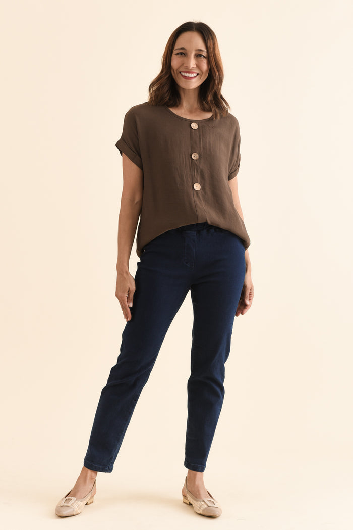 Callie Navy Cotton 7/8 Stretch Pants,Full Body,Brunette model,alt text|model:Cara