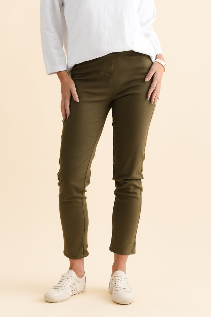 Callie Olive Cotton 7/8 Stretch Pants,Brunette model,alt text|model:MJ