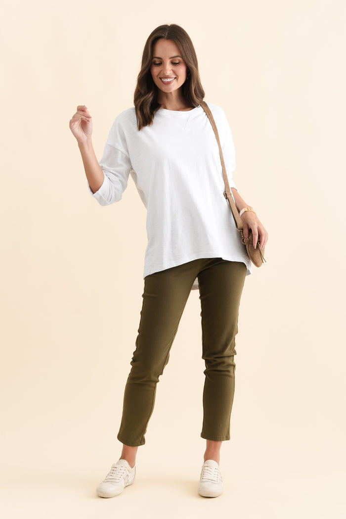 Callie Olive Cotton 7/8 Stretch Pants,Brunette model,alt text|model:MJ