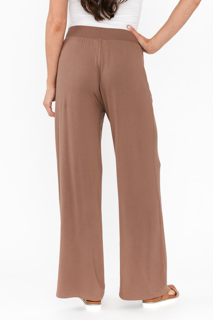 Cedric Chocolate Bamboo Pocket Pants,Brunette model,alt text|model:Elouise