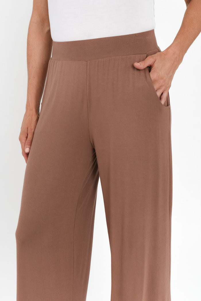 Cedric Chocolate Bamboo Pocket Pants,Brunette model,alt text|model:Elouise
