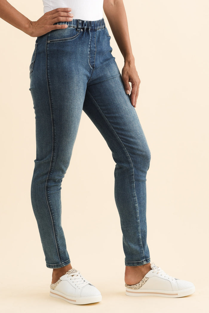 Courtney Dark Denim Stretch Jeans,Brunette model,alt text|model:Cara
