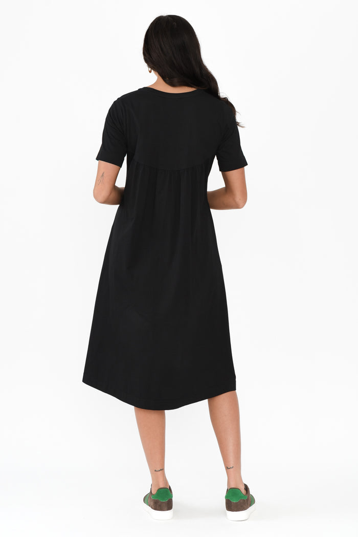 Cynthia Black Cotton Tee Dress,Brunette model,alt text|model:Brontie