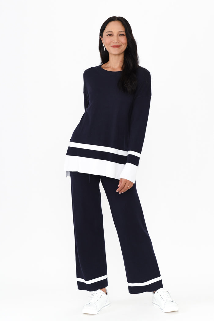Delphine Navy Knit Pants,Brunette model,alt text|model:Cara