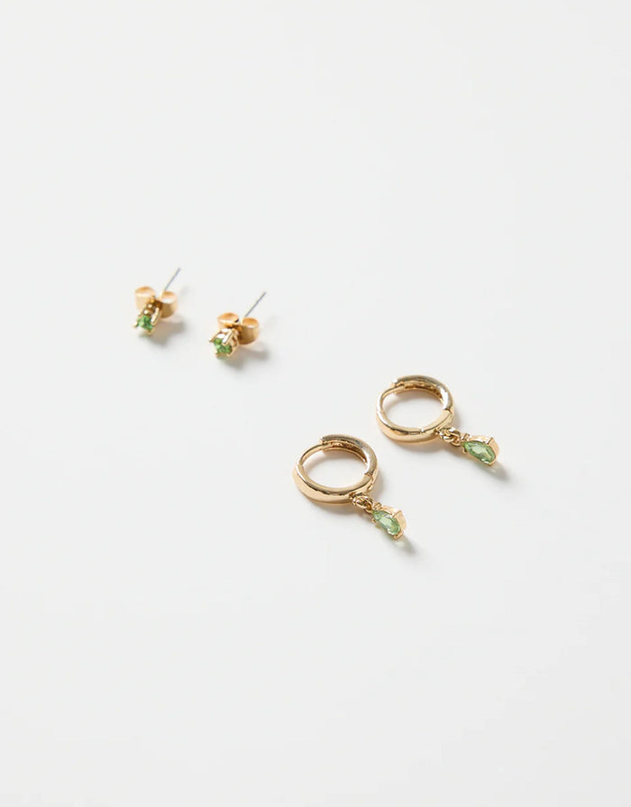 humble-heart-emerald-huggie-stud-set-gold