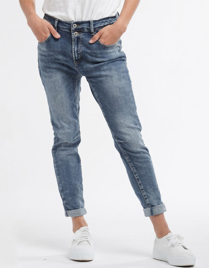 italian-star-emma-stretch-jean-mid-wash-womens-clothing