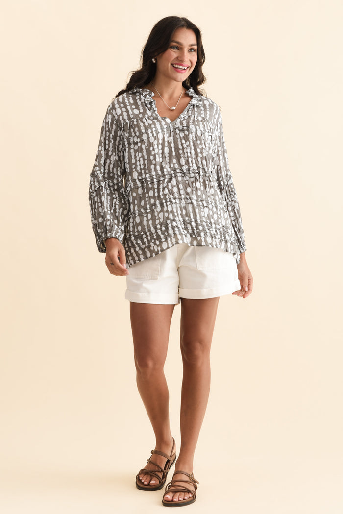 Palmer Grey Speckle Cotton Long Sleeve Top,Brunette model,alt text|model:Brontie