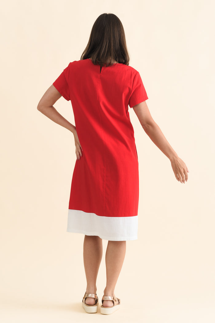 Etty Red Splice Cotton Blend Tee Dress,Brunette model,alt text|model:MJ