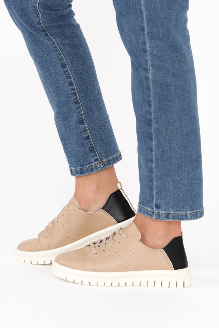 Exit Beige Leather Sneaker