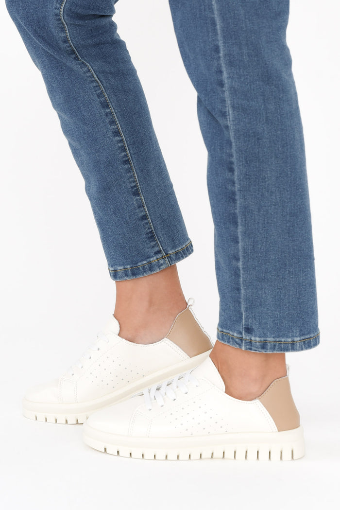 Exit White Leather Sneaker