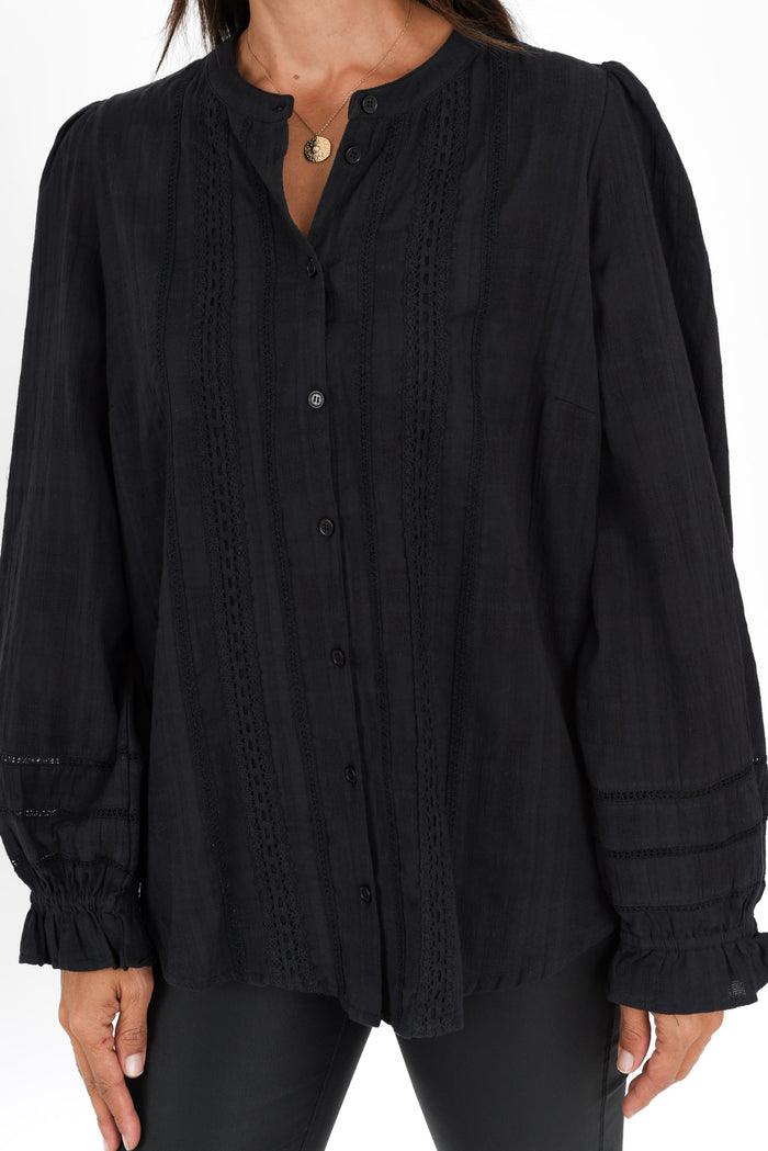Fennel Black Cotton Blouse,Brunette model,alt text|model:Cara