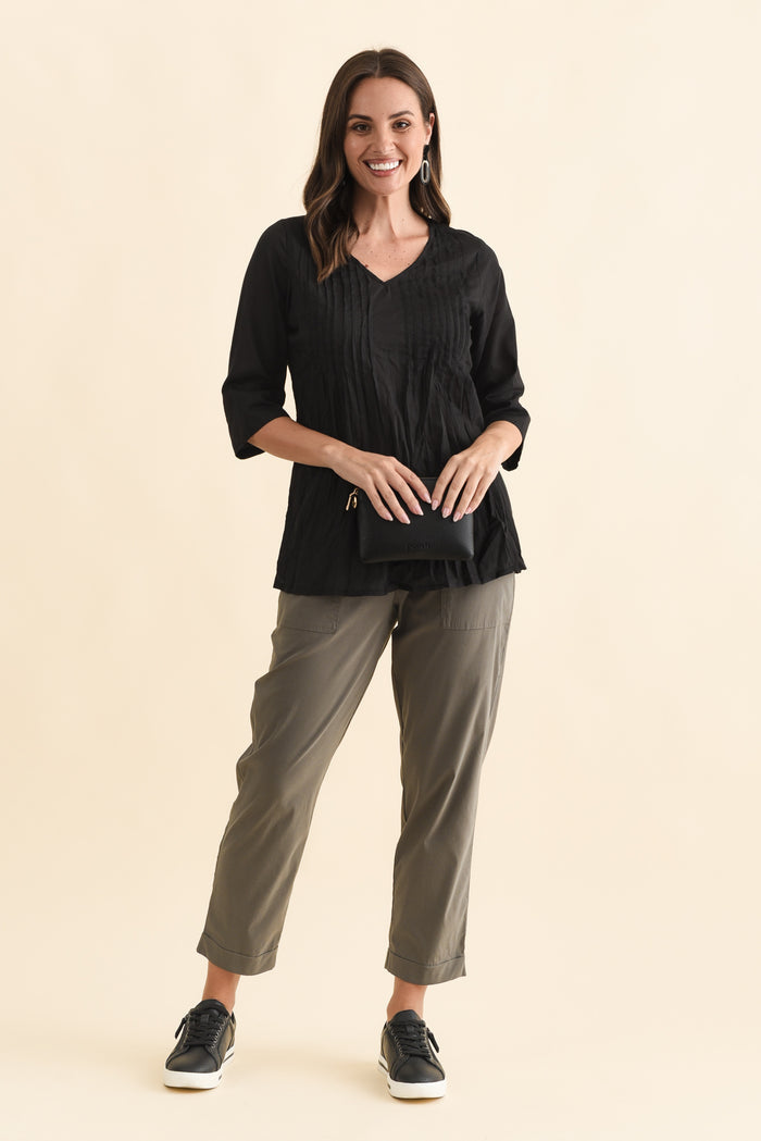Fia Black Sleeved Crinkle Cotton Top,Brunette model,alt text|model:MJ