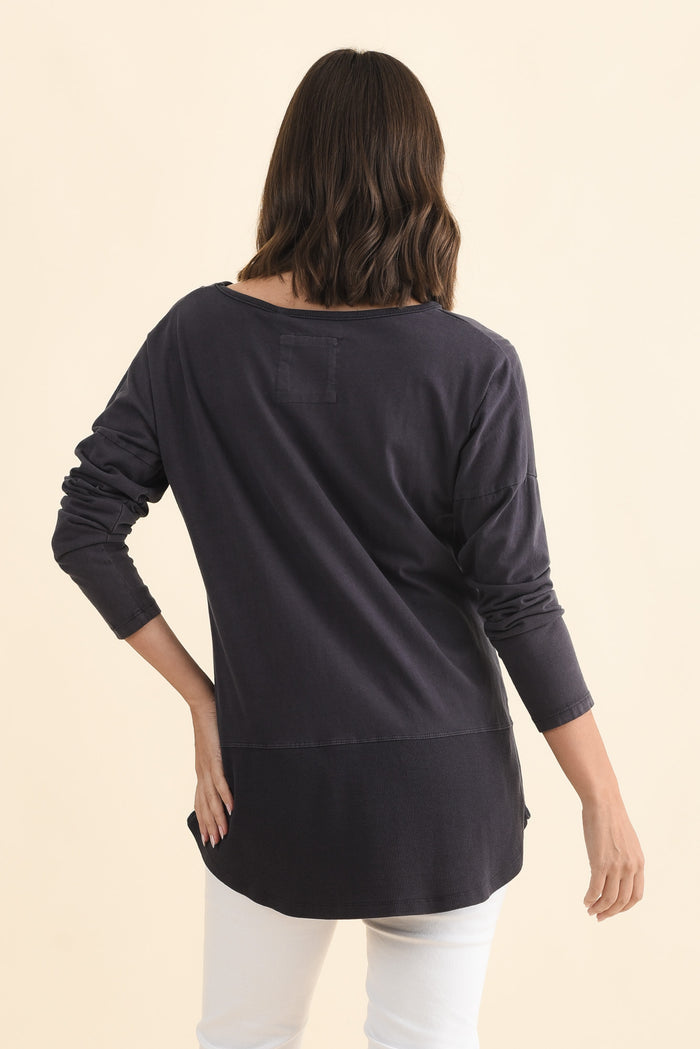 Fundamental Navy Cotton Rib Sleeved Top,Brunette model,alt text|model:MJ