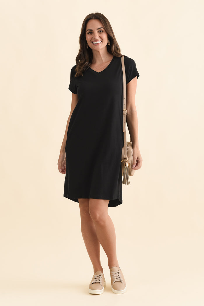 Harley Black Cotton Tee Dress,Brunette model,alt text|model:MJ