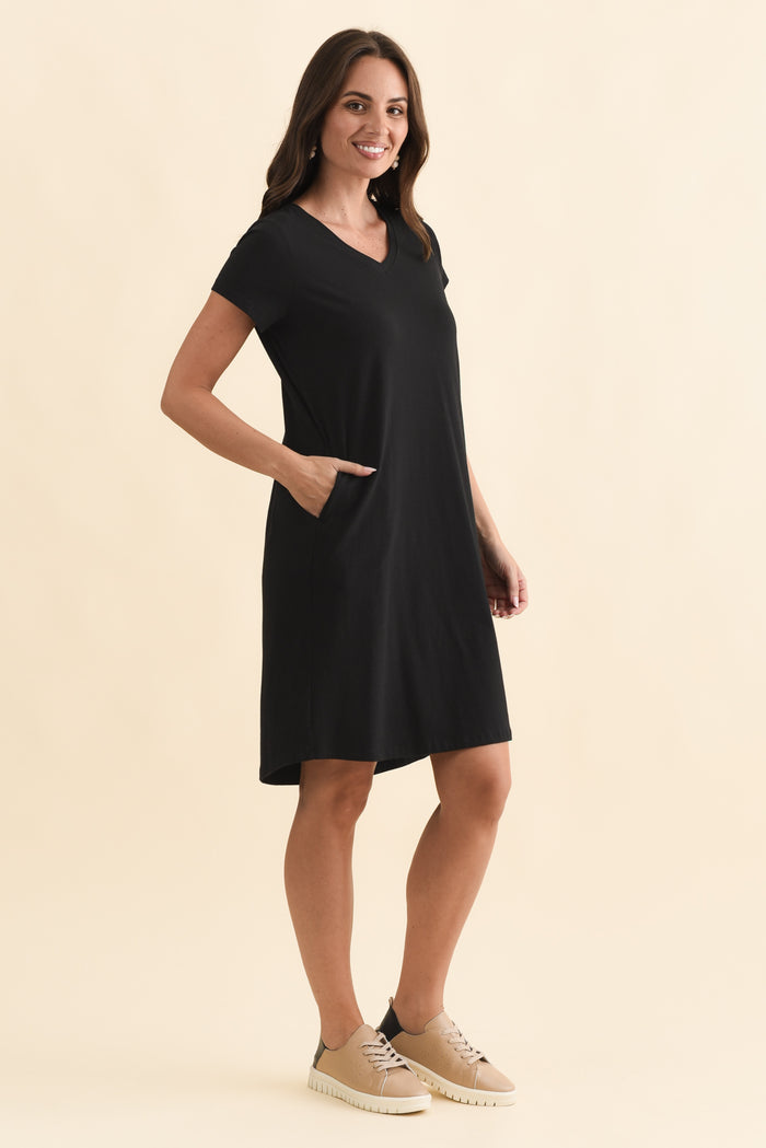 Harley Black Cotton Tee Dress,Brunette model,alt text|model:MJ