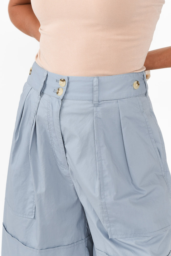 Harlyn Light Blue Cotton Shorts,Brunette model,alt text|model:Brontie