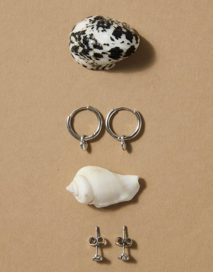 humble-heart-heart-sleeper-stud-set-earrings-silver
