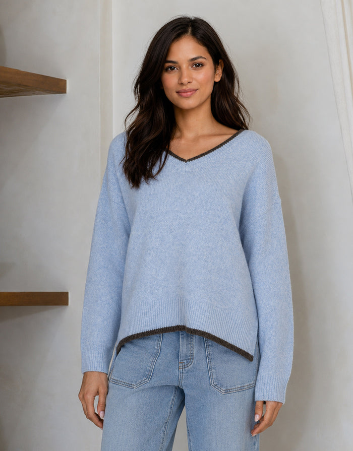 Jamie Contrast V Neck Knit - Blue/Choc