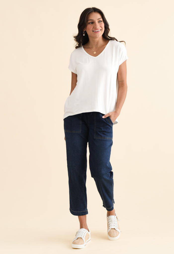 Jenner White V Neck Tee,Brunette model,alt text|model:Brontie