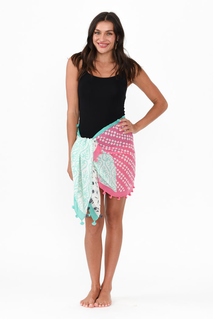 Lavinia Mint Tassel Sarong,Brunette model,alt text|model:Brontie