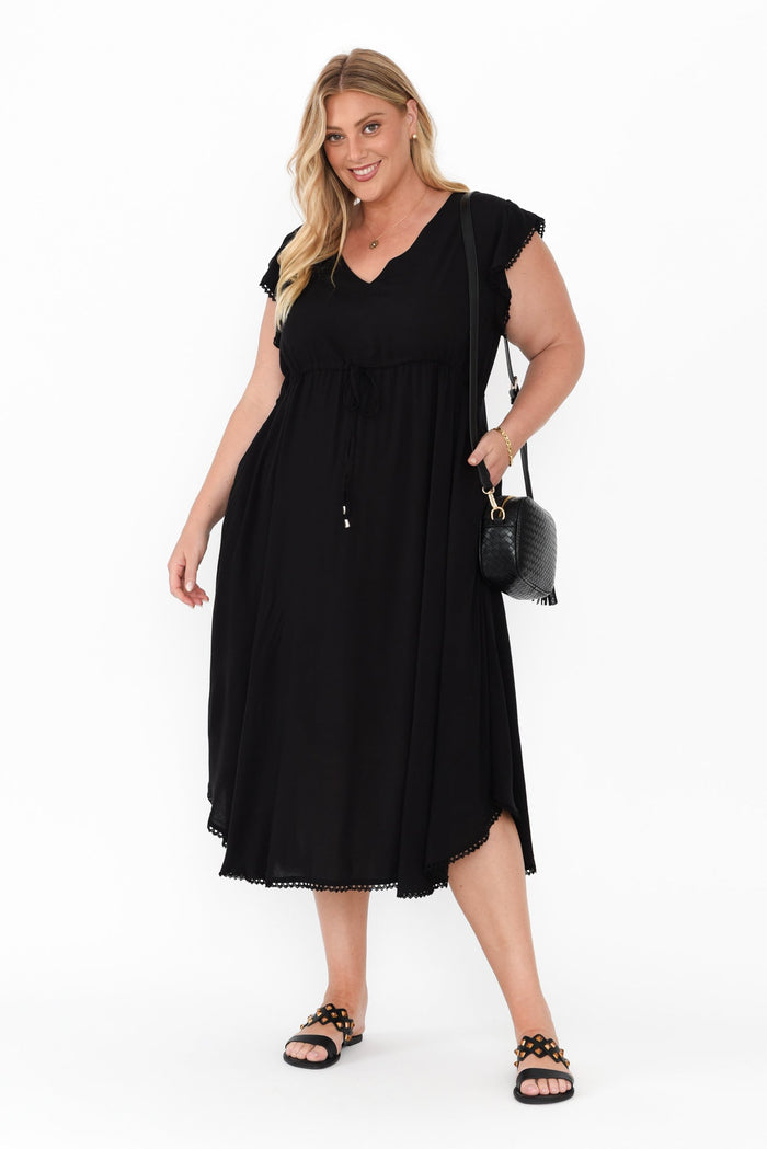 Libby Black Midi Dress,Blonde model,plus-size,curve-dresses,plus-size-below-knee-dresses,plus-size-midi-dresses,plus-size-work-edit,plus-size-summer-dresses,alt text|model:Caitlin