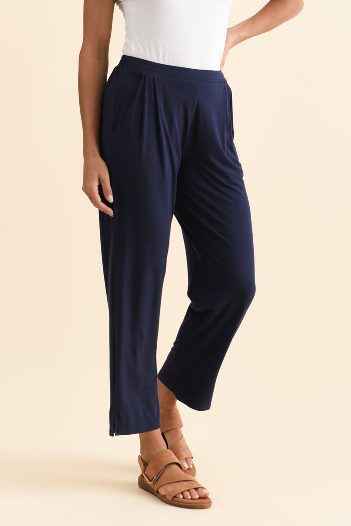 Lopez Navy Pocket Pants - Petite,Brunette model,alt text|model:Brontie