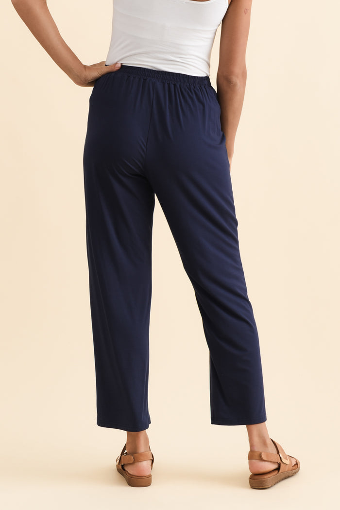 Lopez Navy Pocket Pants - Petite,Brunette model,alt text|model:Brontie