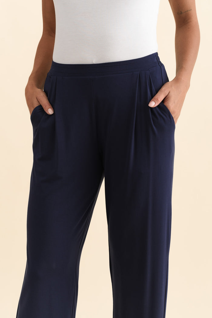 Lopez Navy Pocket Pants - Petite,Brunette model,alt text|model:Brontie