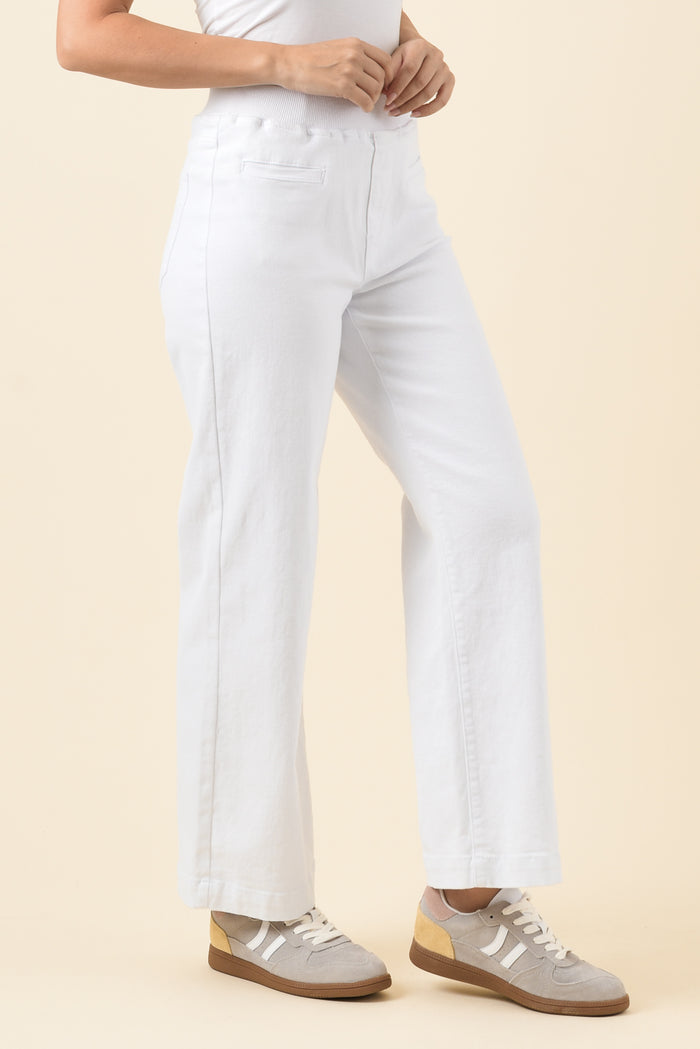 Maddy White Straight Leg Jeans,Brunette model,alt text|model:MJ