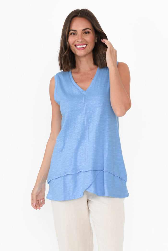 Mariah Blue Cotton Tank,Brunette model,alt text|model:MJ
