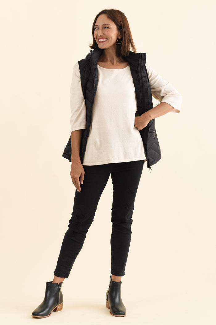 Maryclaire Black Down Puffer Vest,Brunette model,alt text|model:Cara